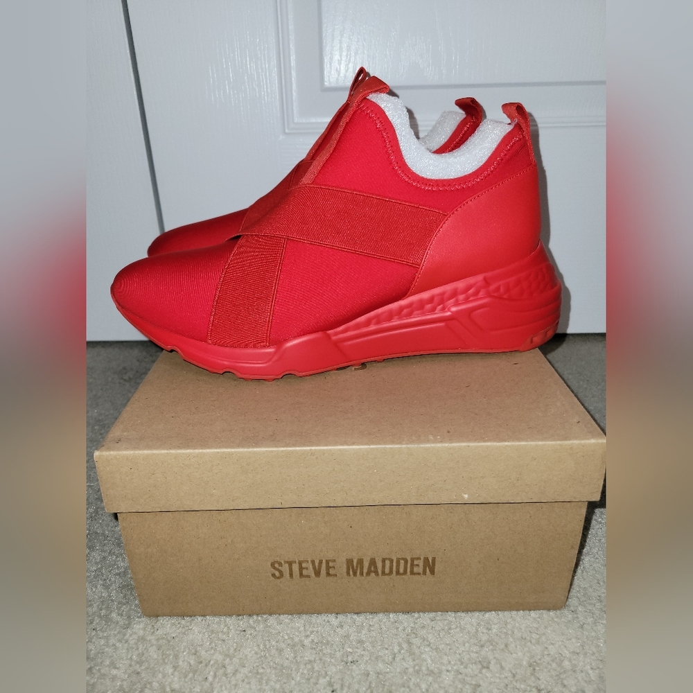 Steve Madden | Red Cryson Sneakers